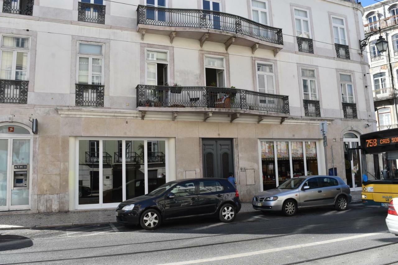 Architect-Designed Loft In A Historic Hilltop Neighborhood Lizbona Zewnętrze zdjęcie