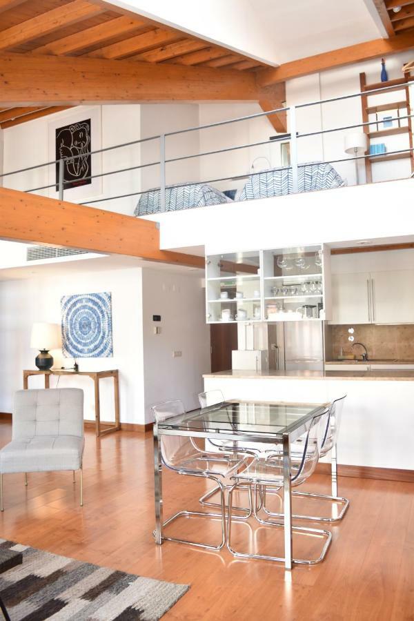 Architect-Designed Loft In A Historic Hilltop Neighborhood Lizbona Zewnętrze zdjęcie