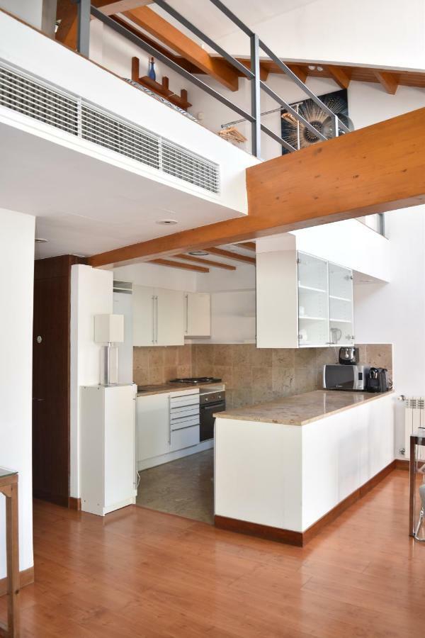 Architect-Designed Loft In A Historic Hilltop Neighborhood Lizbona Zewnętrze zdjęcie